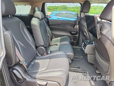 Zdjęcie 11 z 13 samochodu: 2025 KIA CARNIVAL HYBRID SX PRESTIGE VIN:KNDNE5KA4S6070336 - miniatura
