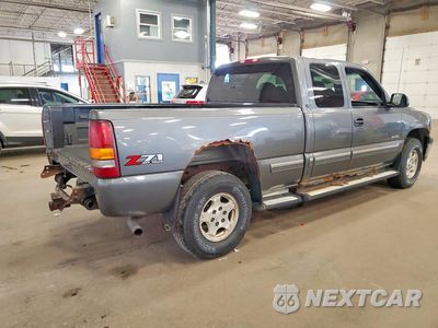 Trzecie zdjęcie samochodu z tyłu: 2001 CHEVROLET SILVERADO K1500 VIN:2GCEK19T511334632 - miniatura