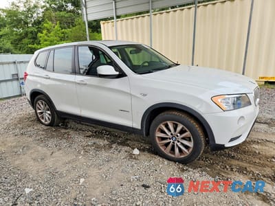 Czwarte zdjęcie samochodu z boku: 2013 BMW X3 XDRIVE28I VIN:5UXWX9C53D0D00205 - miniatura