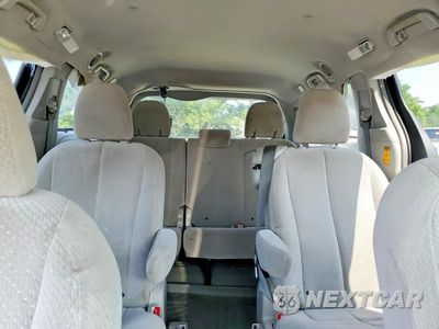 Zdjęcie 10 z 14 samochodu: 2014 TOYOTA SIENNA LE VIN:5TDKK3DC1ES491806 - miniatura