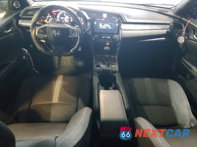 Zdjęcie 8 z 12 samochodu: 2018 HONDA CIVIC LX VIN:2HGFC2F52JH535653 - miniatura