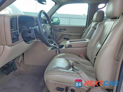 Zdjęcie 7 z 13 samochodu: 2004 CHEVROLET TAHOE C1500 VIN:1GNEC13Z14R179378 - miniatura