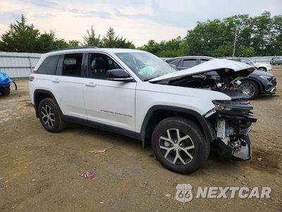 Czwarte zdjęcie samochodu z boku: 2025 JEEP GRAND CHEROKEE LIMITED VIN:1C4RJHBG6SC321166 - miniatura