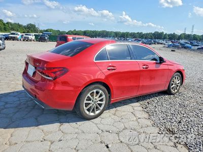 Trzecie zdjęcie samochodu z tyłu: 2019 MERCEDES-BENZ A 220 4MATIC VIN:WDD3G4FB4KW022629 - miniatura