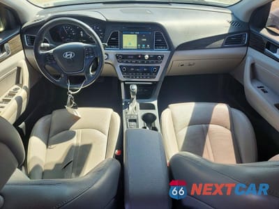 Zdjęcie 8 z 12 samochodu: 2016 HYUNDAI SONATA PLUG-IN HYBRID LIMITED VIN:KMHE54L27GA029619 - miniatura