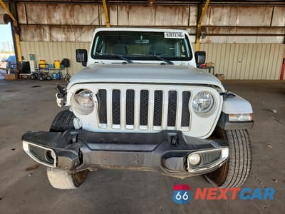 Piąte zdjęcie samochodu w środku: 2023 JEEP WRANGLER SAHARA VIN:1C4HJXEN2PW693027 - miniatura