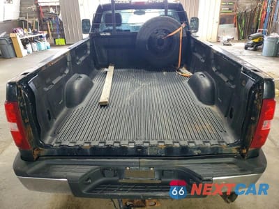 Zdjęcie 10 z 12 samochodu: 2011 CHEVROLET SILVERADO K3500 LT VIN:1GC3K0C88BF127183 - miniatura