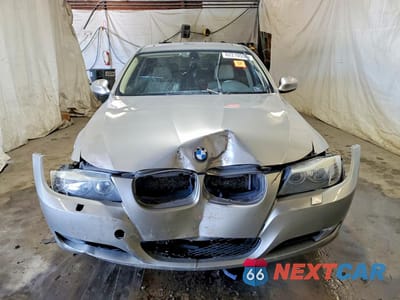 Piąte zdjęcie samochodu w środku: 2010 BMW 328 XI SULEV VIN:WBAPK5C5XAA649343 - miniatura