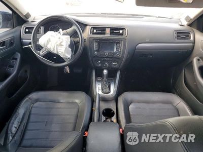 Zdjęcie 8 z 13 samochodu: 2013 VOLKSWAGEN JETTA SEL VIN:3VWLP7AJ0DM432404 - miniatura