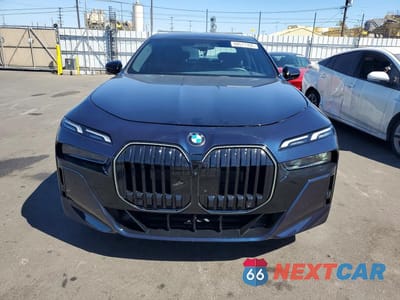 Piąte zdjęcie samochodu w środku: 2024 BMW 740 I VIN:WBA23EH01RCR25672 - miniatura