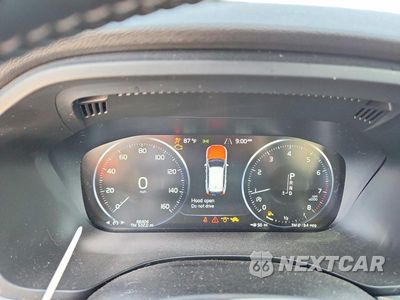 Zdjęcie 9 z 12 samochodu: 2020 VOLVO XC60 T5 MOMENTUM VIN:YV4102RK7L1416286 - miniatura