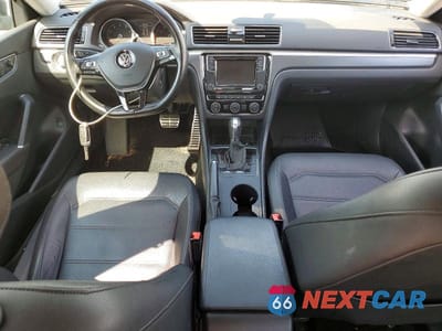 Zdjęcie 8 z 12 samochodu: 2018 VOLKSWAGEN PASSAT S VIN:1VWAA7A38JC009917 - miniatura