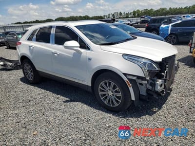 Czwarte zdjęcie samochodu z boku: 2017 CADILLAC XT5 LUXURY VIN:1GYKNBRS2HZ157086 - miniatura