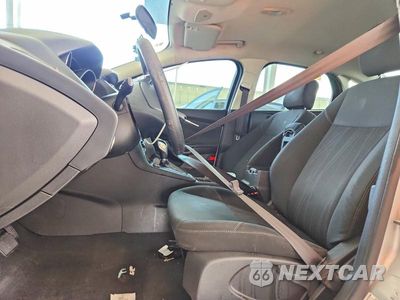 Zdjęcie 7 z 12 samochodu: 2015 FORD FOCUS SE VIN:1FADP3F27FL237847 - miniatura