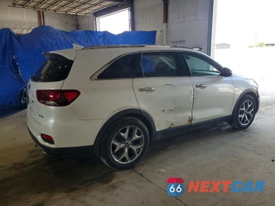 Trzecie zdjęcie samochodu z tyłu: 2019 KIA SORENTO EX SPORT VIN:5XYPHDA52KG601464 - miniatura