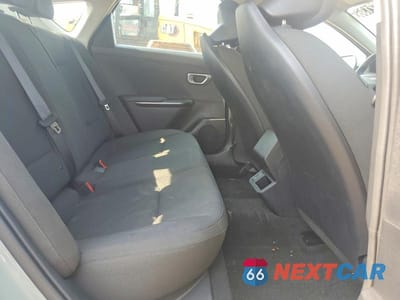 Zdjęcie 10 z 13 samochodu: 2026 KIA K4 LXS VIN:3KPFT4DE6TE253379 - miniatura