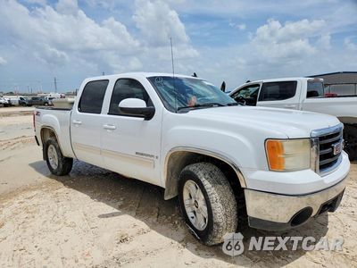 Czwarte zdjęcie samochodu z boku: 2007 GMC NEW SIERRA K1500 VIN:2GTEK133771689710 - miniatura
