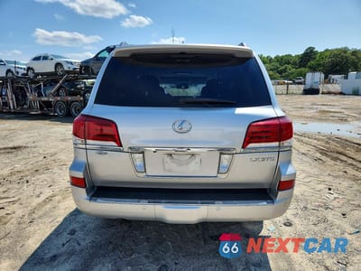 Zdjęcie 6 z 13 samochodu: 2014 LEXUS LX 570 VIN:JTJHY7AX0E4134150 - miniatura