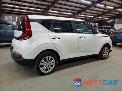 Trzecie zdjęcie samochodu z tyłu: 2022 KIA SOUL ! VIN:KNDJ23AU2N7805840 - miniatura