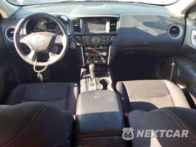 Zdjęcie 8 z 13 samochodu: 2018 NISSAN PATHFINDER SV VIN:5N1DR2MM1JC607309 - miniatura