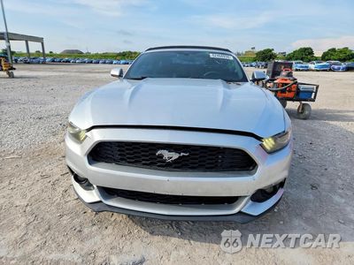 Piąte zdjęcie samochodu w środku: 2017 FORD MUSTANG VIN:1FATP8UHXH5220497 - miniatura