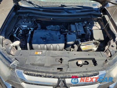 Zdjęcie 12 z 13 samochodu: 2016 MITSUBISHI OUTLANDER SE VIN:JA4AD3A34GZ007312 - miniatura