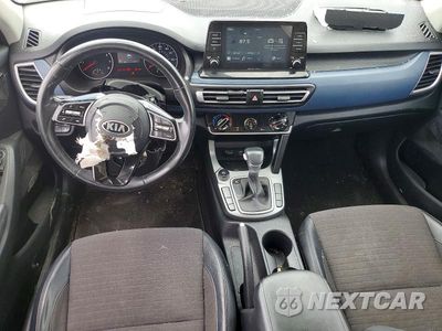 Zdjęcie 8 z 12 samochodu: 2021 KIA SELTOS S VIN:KNDEU2AA2M7227149 - miniatura