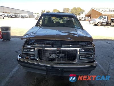 Piąte zdjęcie samochodu w środku: 1996 GMC YUKON VIN:3GKEC18R9TG513175 - miniatura