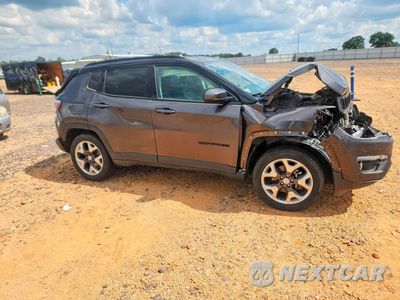 Czwarte zdjęcie samochodu z boku: 2020 JEEP COMPASS LATITUDE VIN:3C4NJDBBXLT165683 - miniatura