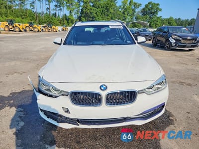 Piąte zdjęcie samochodu w środku: 2017 BMW 330 XI VIN:WBA8K3C32HA022931 - miniatura