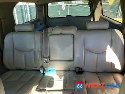 Zdjęcie 10 z 13 samochodu: 2003 GMC YUKON XL K1500 VIN:3GKFK16Z73G273828 - miniatura