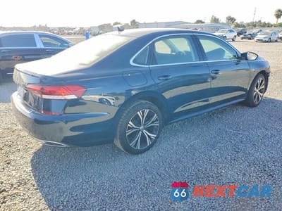 Trzecie zdjęcie samochodu z tyłu: 2022 VOLKSWAGEN PASSAT SE VIN:1VWSA7A38NC007515 - miniatura