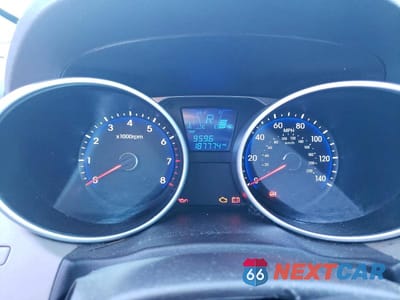 Zdjęcie 9 z 13 samochodu: 2014 HYUNDAI TUCSON SE VIN:KM8JUCAG8EU914756 - miniatura