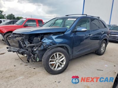 2014 KIA SORENTO LX 5XYKT4A64EG510783 - główne zdjęcie licytacji z USA - miniatura