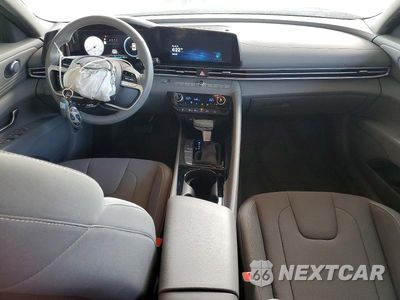 Zdjęcie 8 z 12 samochodu: 2025 HYUNDAI ELANTRA SEL VIN:KMHLS4DG0SU884731 - miniatura