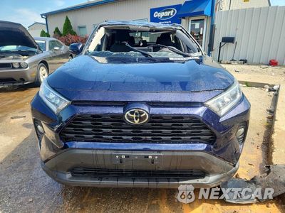 Piąte zdjęcie samochodu w środku: 2021 TOYOTA RAV4 XLE VIN:2T3P1RFV3MW207261 - miniatura