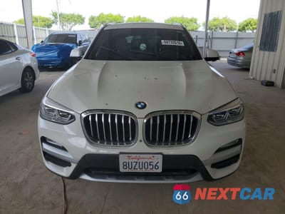 Piąte zdjęcie samochodu w środku: 2018 BMW X3 XDRIVE30I VIN:5UXTR9C50JLC77232 - miniatura