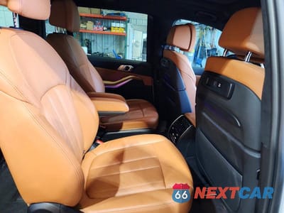 Zdjęcie 11 z 14 samochodu: 2022 BMW X7 XDRIVE40I VIN:5UXCW2C06N9K98431 - miniatura