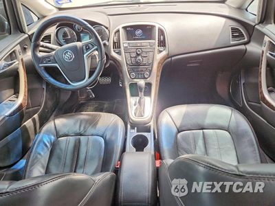 Zdjęcie 8 z 13 samochodu: 2013 BUICK VERANO PREMIUM VIN:1G4PT5SVXD4167522 - miniatura