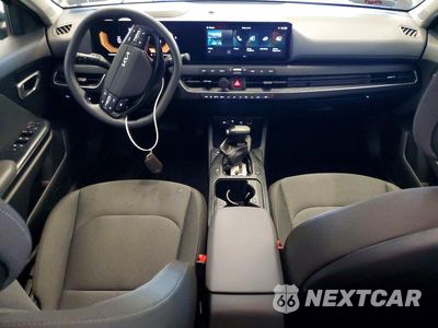 Zdjęcie 8 z 12 samochodu: 2025 KIA K4 LXS VIN:3KPFT4DE7SE132309 - miniatura