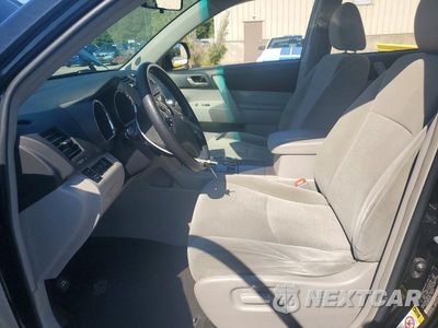 Zdjęcie 7 z 13 samochodu: 2011 TOYOTA HIGHLANDER BASE VIN:5TDBK3EH0BS087093 - miniatura