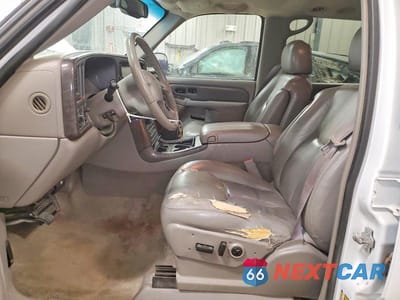 Zdjęcie 7 z 13 samochodu: 2005 GMC YUKON XL DENALI VIN:1GKFK66U45J190117 - miniatura