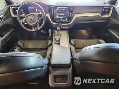 Zdjęcie 8 z 13 samochodu: 2019 VOLVO XC60 T6 R-DESIGN VIN:LYVA22RM5KB274414 - miniatura