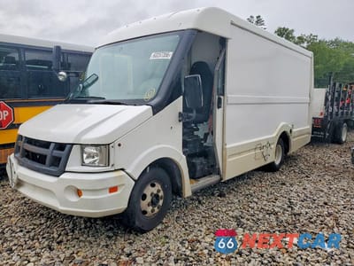 2013 ISUZU NPR HD STEP VAN JALB4T176D7W00088 - główne zdjęcie licytacji z USA - miniatura