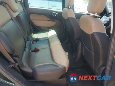 Zdjęcie 10 z 12 samochodu: 2014 FIAT 500L LOUNGE VIN:ZFBCFACH1EZ009010 - miniatura
