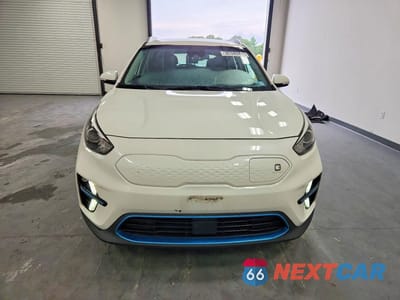 Piąte zdjęcie samochodu w środku: 2022 KIA NIRO EV S VIN:KNDCC3LGXN5160847 - miniatura
