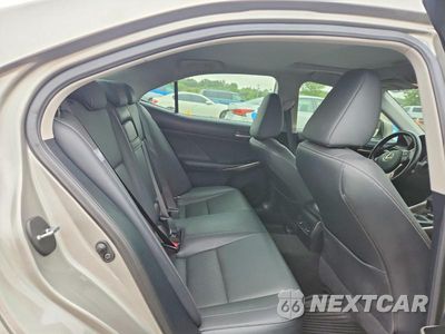 Zdjęcie 10 z 12 samochodu: 2020 LEXUS IS 300 VIN:JTHA81F24L5041443 - miniatura