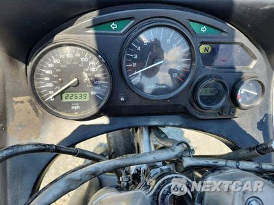 Zdjęcie 7 z 9 samochodu: 2001 SUZUKI GSX750 F VIN:JS1GR7GA512101059 - miniatura
