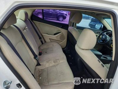 Zdjęcie 10 z 12 samochodu: 2014 KIA OPTIMA LX VIN:KNAGM4A77E5476212 - miniatura