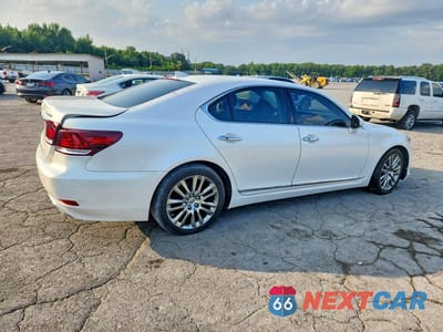 Trzecie zdjęcie samochodu z tyłu: 2016 LEXUS LS 460 VIN:JTHBL5EF9G5140800 - miniatura